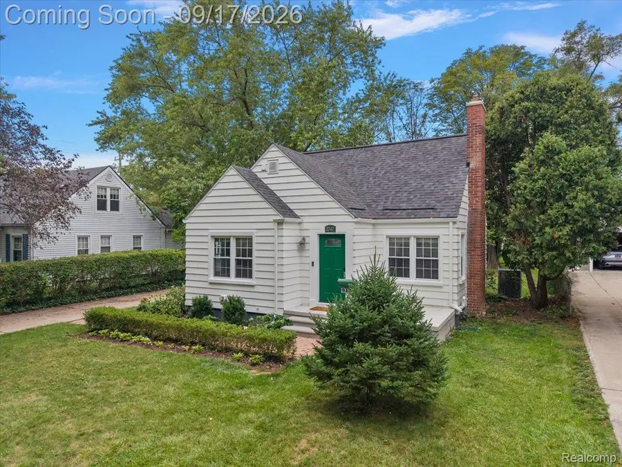 3247 Thomas Avenue, Berkley, MI 48072 - #2