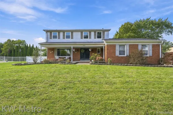 3863 Lawson Drive, Troy, MI 48084