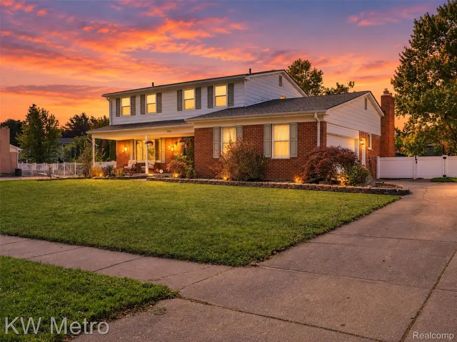3863 Lawson Drive, Troy, MI 48084 - #2
