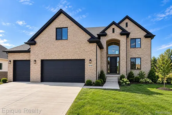 29736 Red Fox Lane, Chesterfield, MI 48047