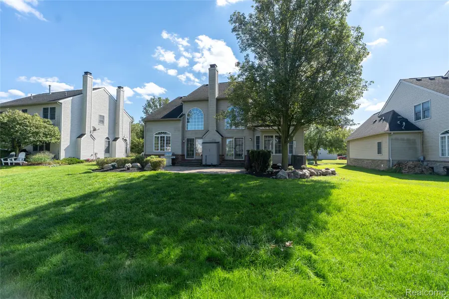 1048 Cantor Lane, South Lyon, MI 48178 - #2