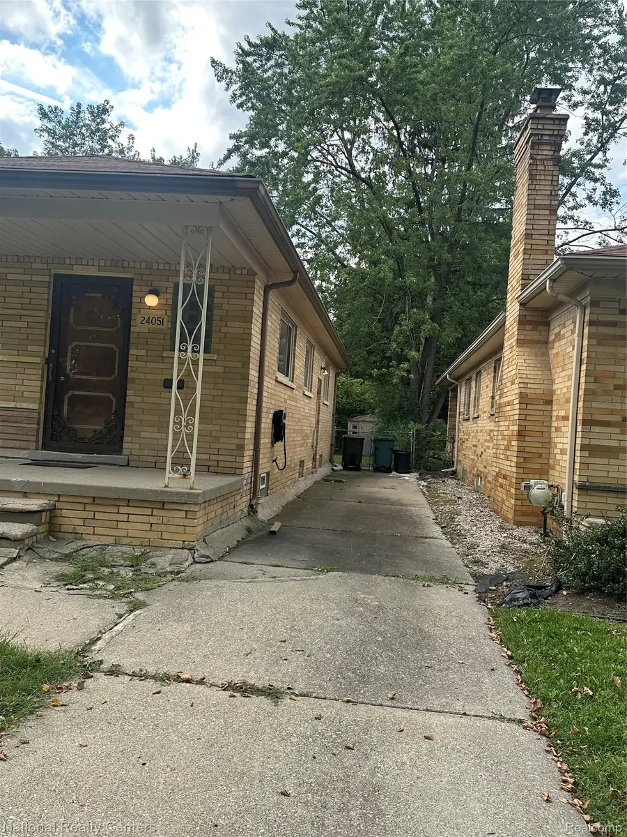 24051 Berkley Street, Oak Park, MI 48237 - #2