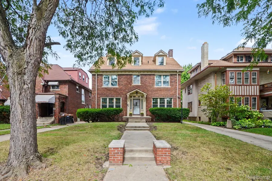1646 Chicago Boulevard, Detroit, MI 48206 - #2