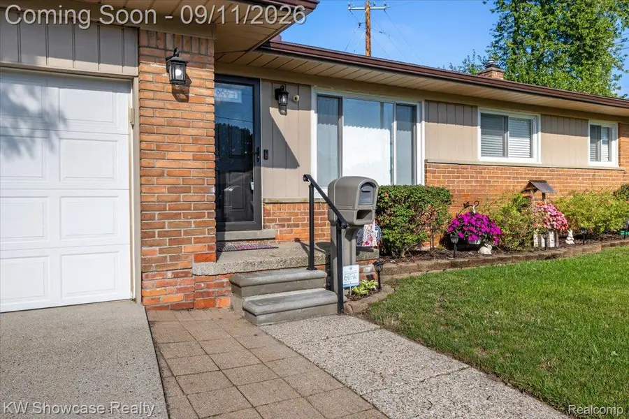 1111 Radcliff Street, Garden City, MI 48135 - #2