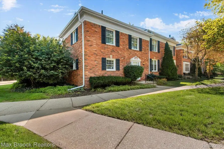 1460 Trailwood Path, Bloomfield, MI 48301 - #2