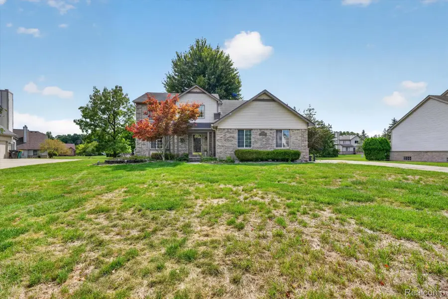 24361 Millcreek Court, Farmington Hills, MI 48336 - #3
