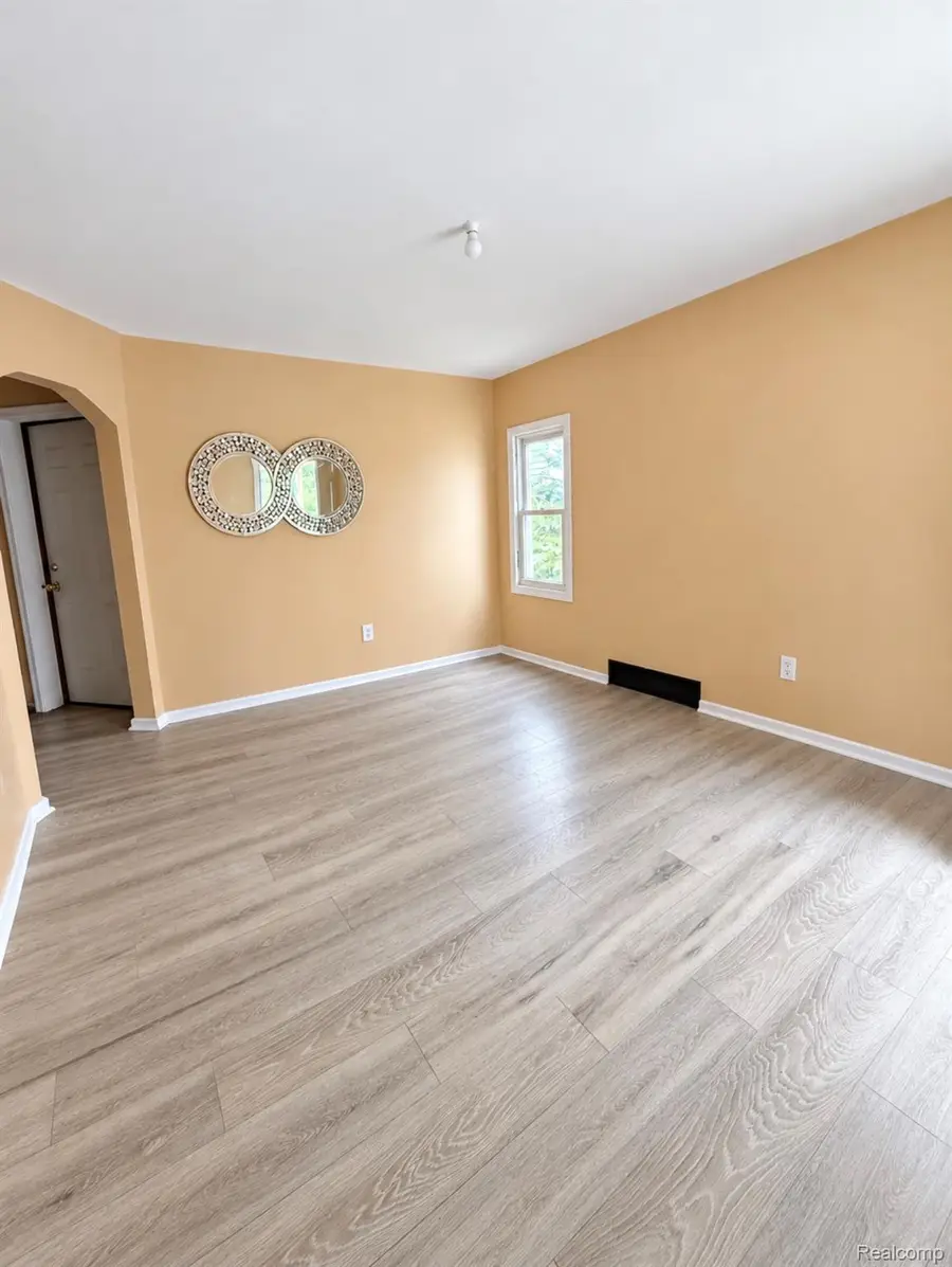 8495 Brace Street, Detroit, MI 48228 - #2