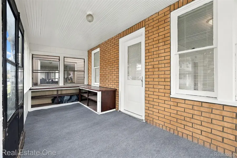 36 W Broadway Street, Ecorse, MI 48229 - #3