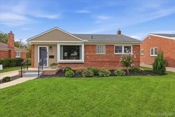 107 Jeffrey Avenue, RoyalOak, MI 48073