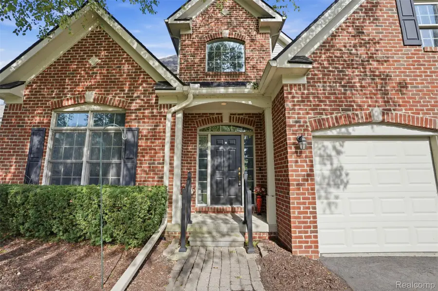 243 Lakeshore Pointe Drive, Howell, MI 48843 - #2