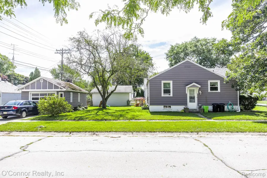 2932 Cooper Avenue, Port Huron, MI 48060 - #2