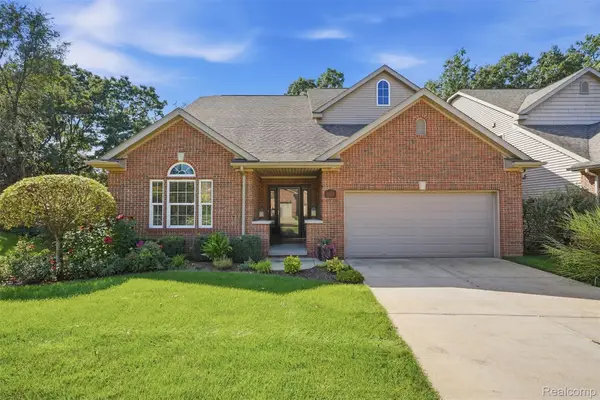 4622 Spring Mountain Drive, Brighton, MI 48116