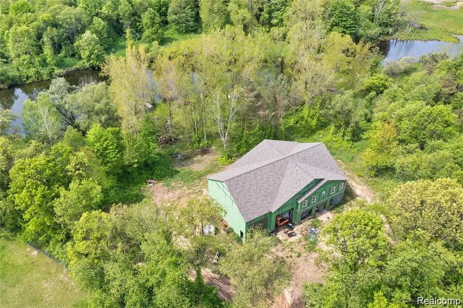 1601 W Rose Center Road, Holly, MI 48442 - #2