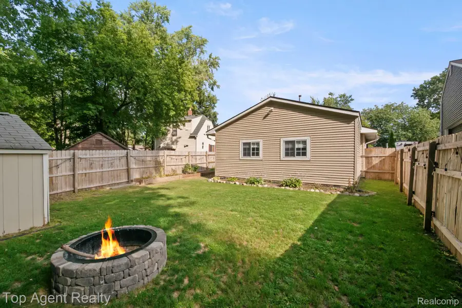 1200 Bangor Road, Waterford, MI 48328 - #2