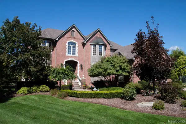 63357 N Plantation Court, Washington, MI 48095