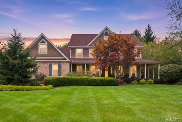 5172 Timber Bend Drive, Brighton, MI 48116 - #1