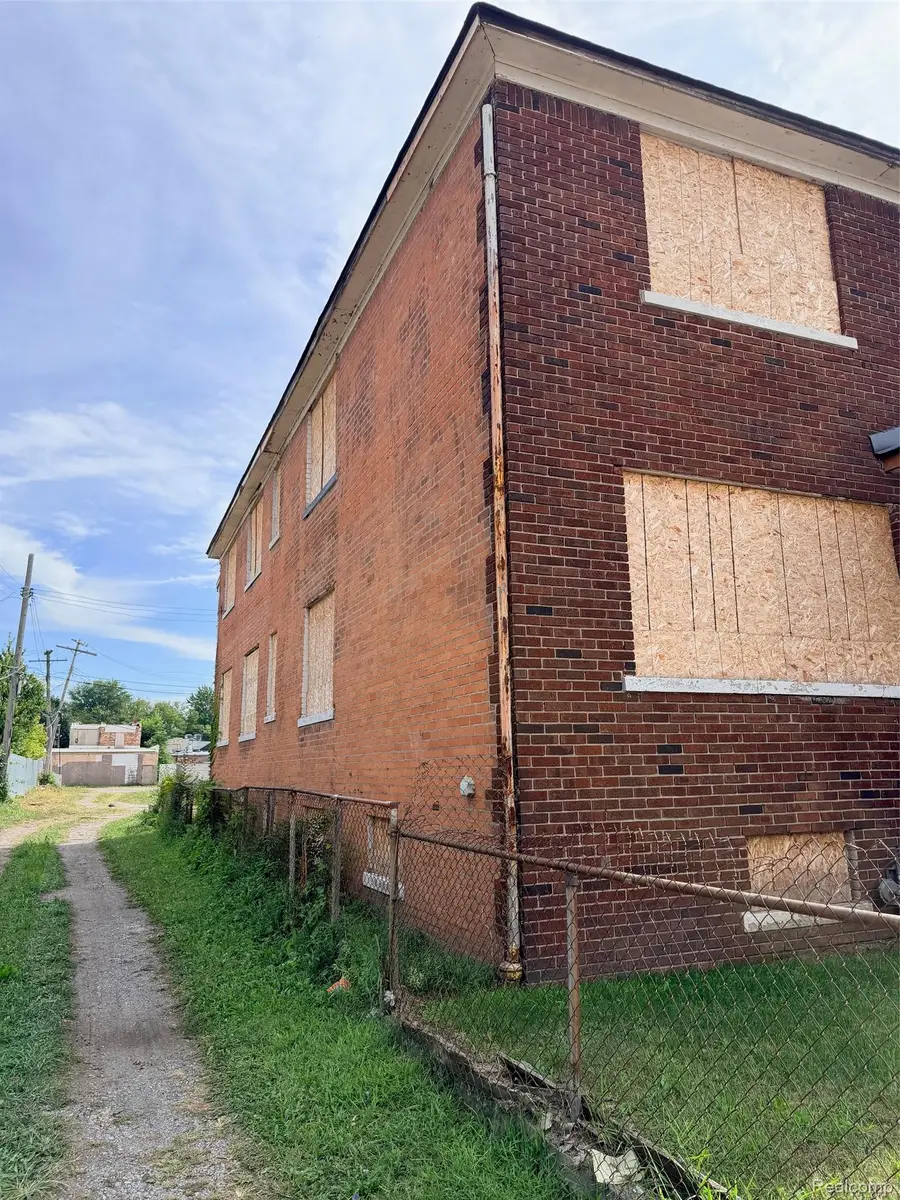 4425 Uthes Street, Detroit, MI 48209 - #3