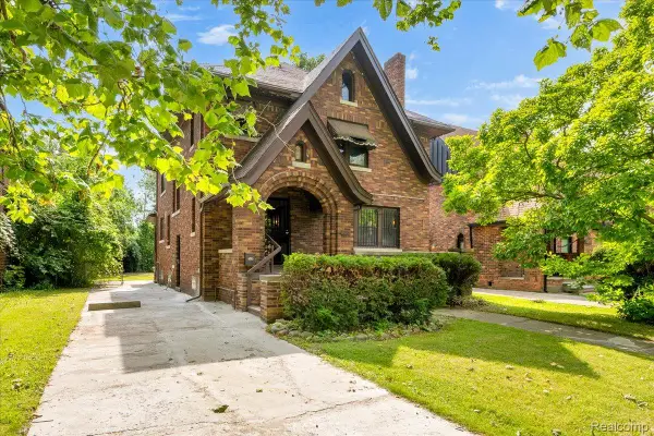 12725 Broadstreet Avenue, Detroit, MI 48238