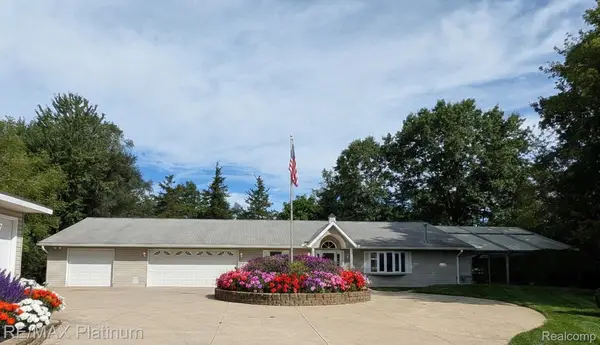 4254 W Highland Road, Highland, MI 48357