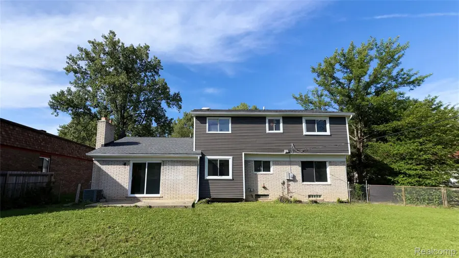 17365 Hilton Street, Southfield, MI 48075 - #2