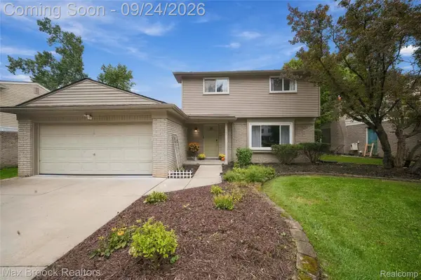 30023 Rock Creek Drive, Southfield, MI 48076