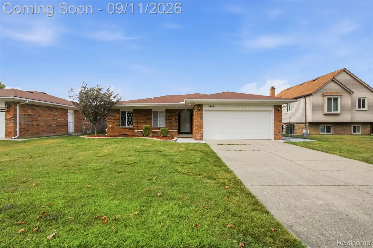 3465 Fox Hill Drive, Sterling Heights, MI 48310 - #1