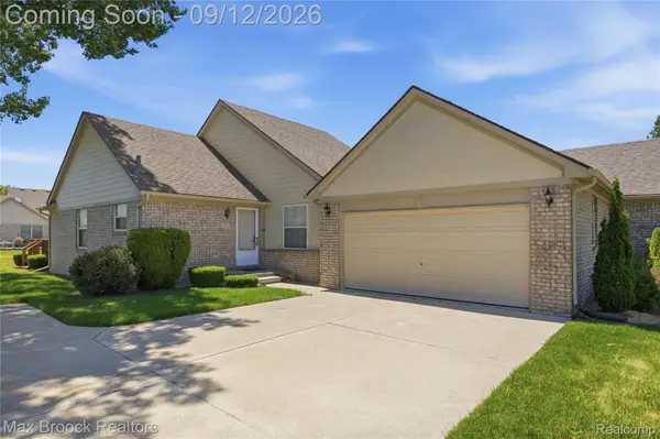 5624 Township Court, SterlingHeights, MI 48310