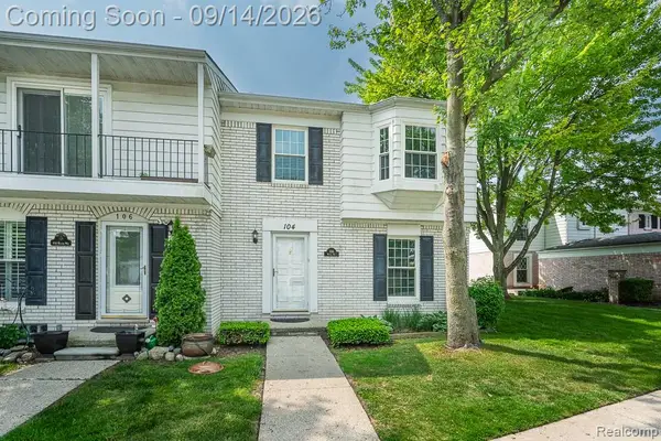 104 Manor Way, RochesterHills, MI 48309