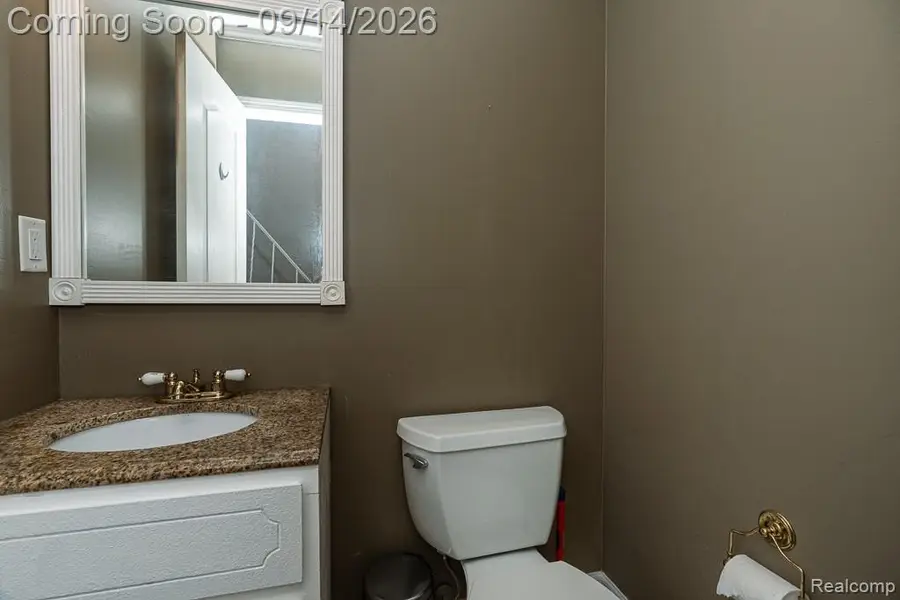 104 Manor Way, Rochester Hills, MI 48309 - #3