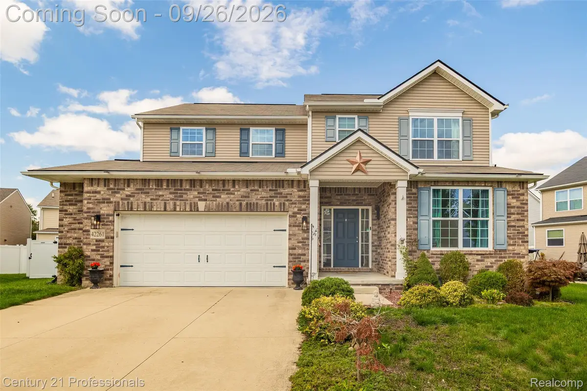 42261 Mandalay Court, Sterling Heights, MI 48313 - #1