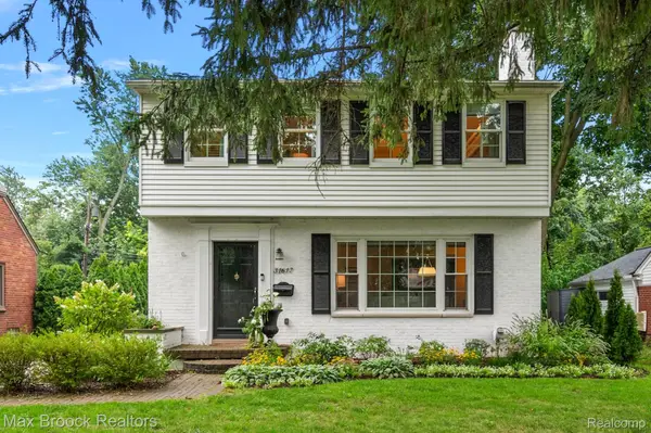 31617 Auburn Drive, BeverlyHills, MI 48025