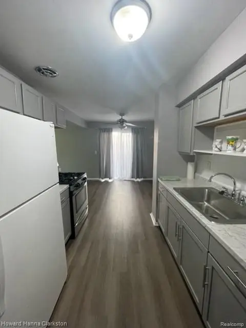 10 Greenwoode Lane, Pontiac, MI 48340 - #3