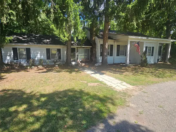 23820 Lee Baker Drive, Southfield, MI 48075
