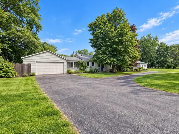 47840 Ford Road, Canton, MI 48187