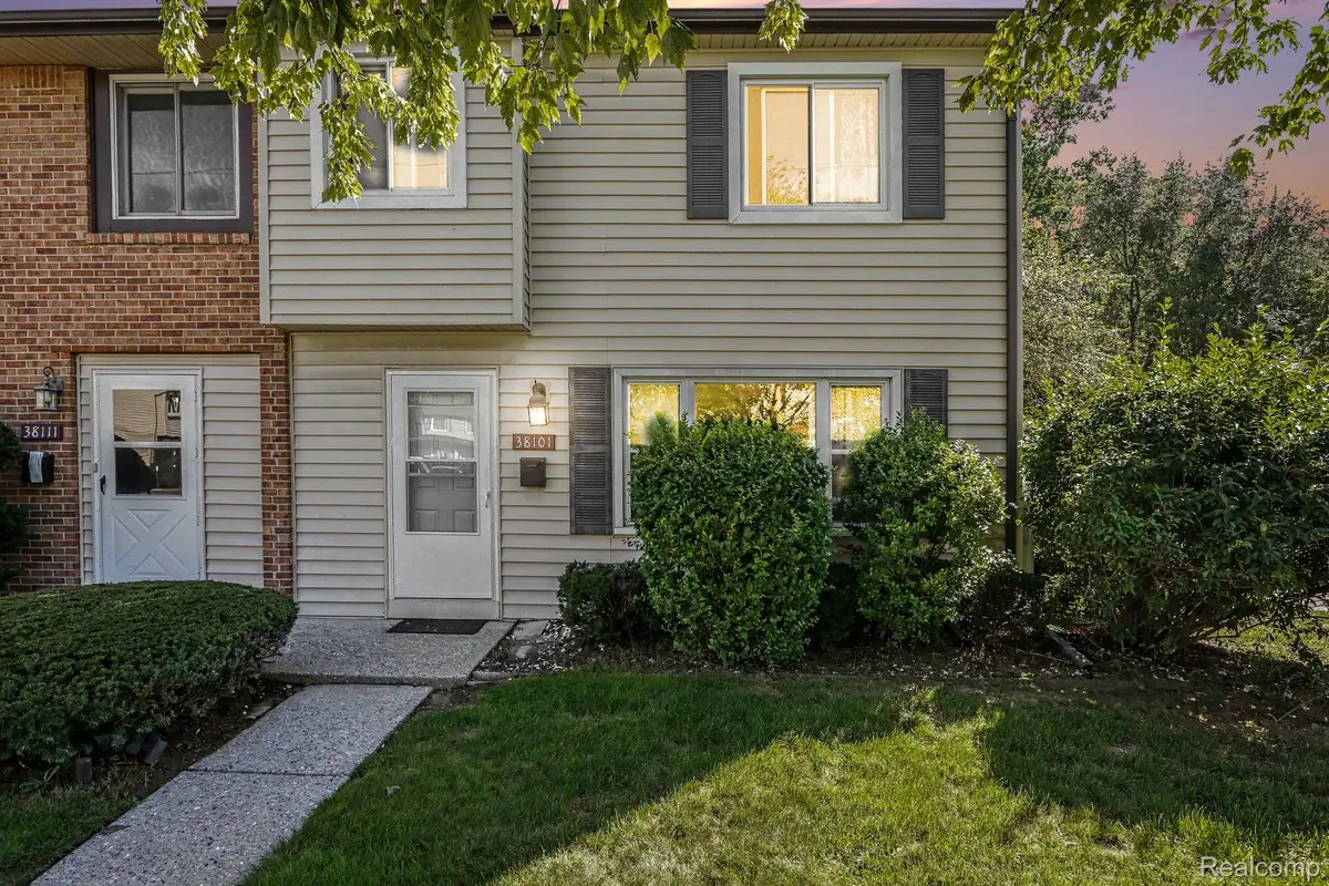 38101 Carolon Boulevard, Westland, MI 48185 - #1