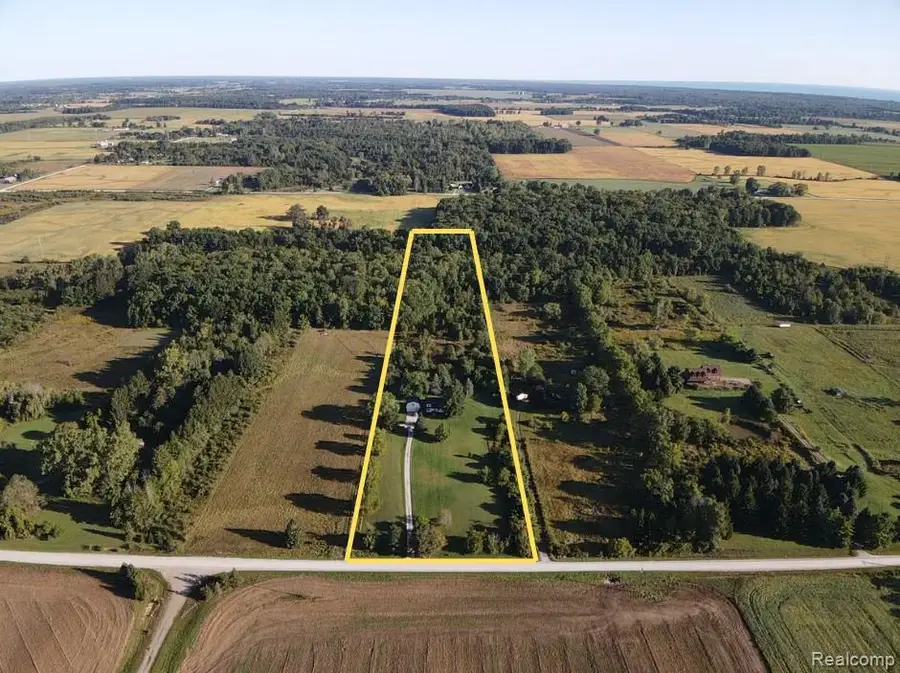 5282 Mcintyre Road, Clyde, MI 48049 - #2