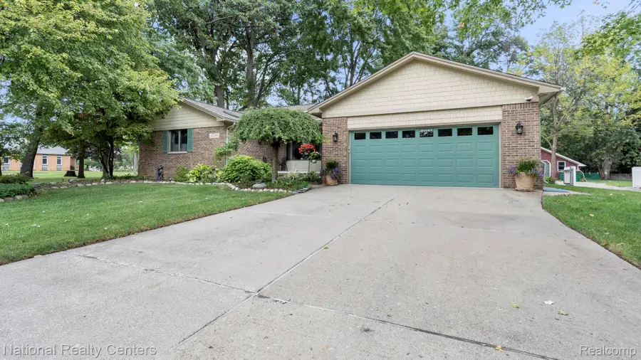 30150 Marquette Street, Garden City, MI 48135 - #2