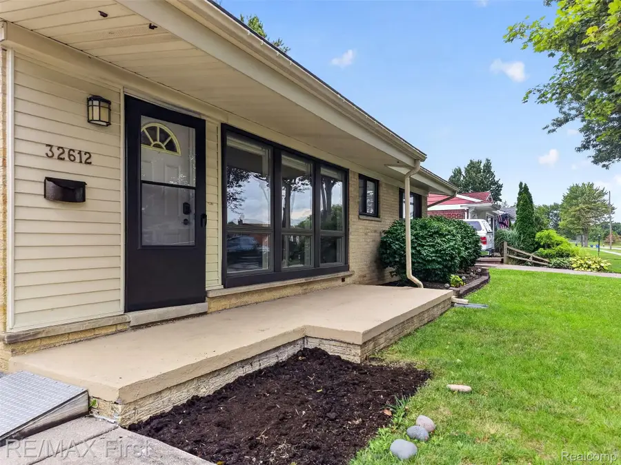 32612 Holden Drive, Warren, MI 48092 - #3