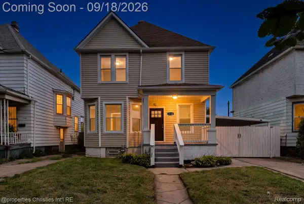 3738 Seneca Street, Detroit, MI 48214