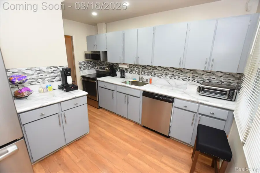 1829 Windsor Lane, Flint, MI 48507 - #3