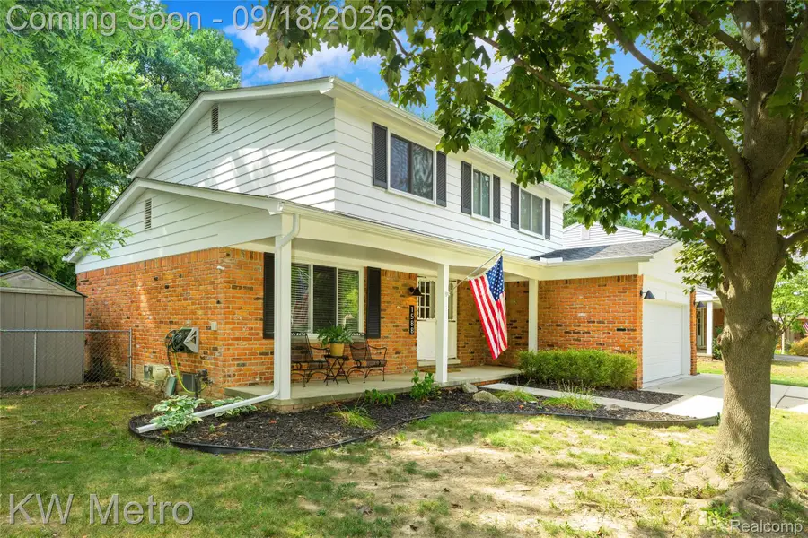 1588 Oakcrest Drive, Troy, MI 48083 - #2