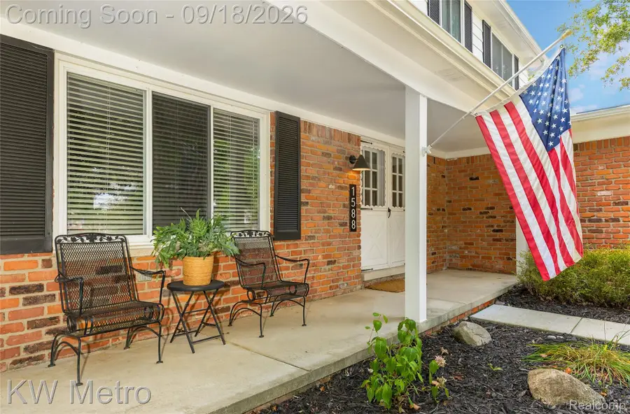 1588 Oakcrest Drive, Troy, MI 48083 - #3