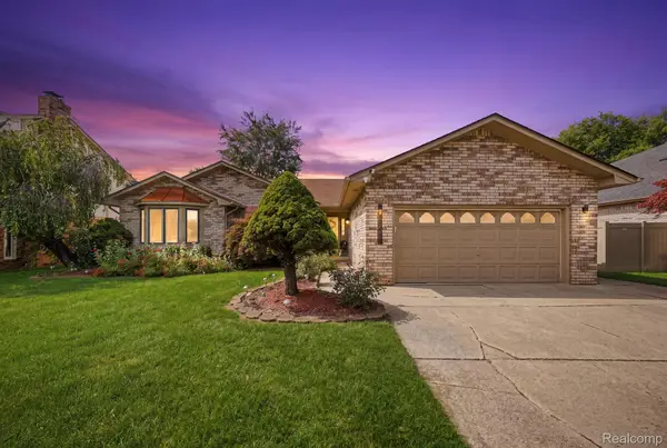 43459 Devin Drive, ClintonTwp, MI 48038