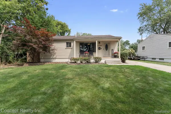 31540 Hennepin Street, GardenCity, MI 48135