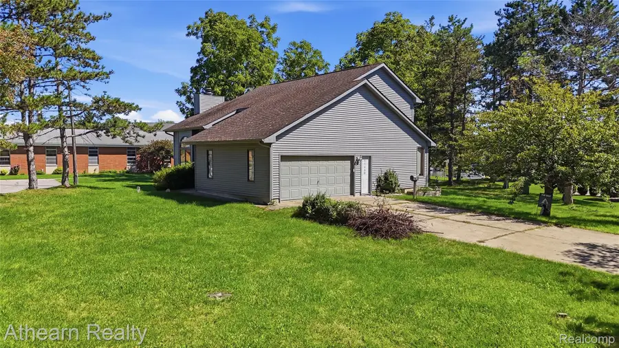11449 Torrey Road, Fenton, MI 48430 - #3