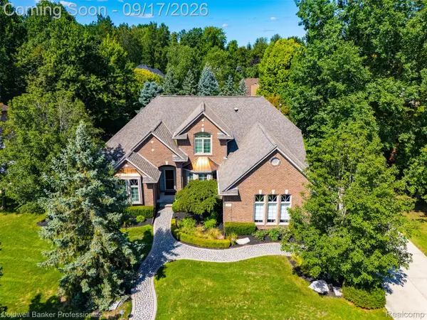 3751 Lake Forest Drive, SterlingHeights, MI 48314