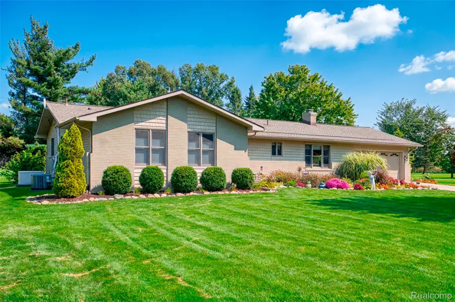 7990 Colleen Drive, Fowlerville, MI 48836 - #2