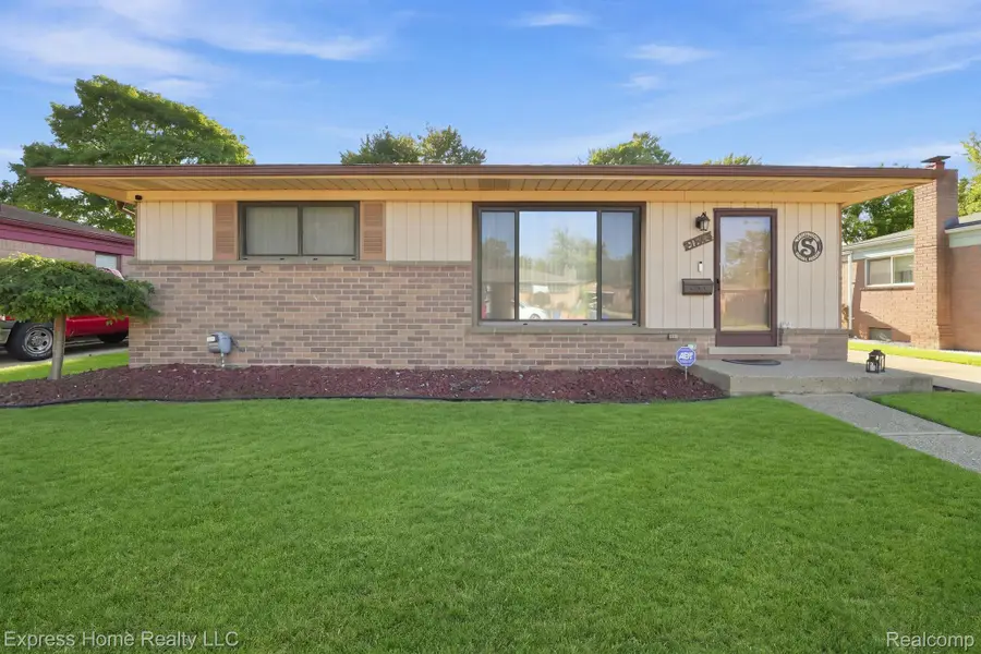 31719 Newport Drive, Warren, MI 48088 - #2