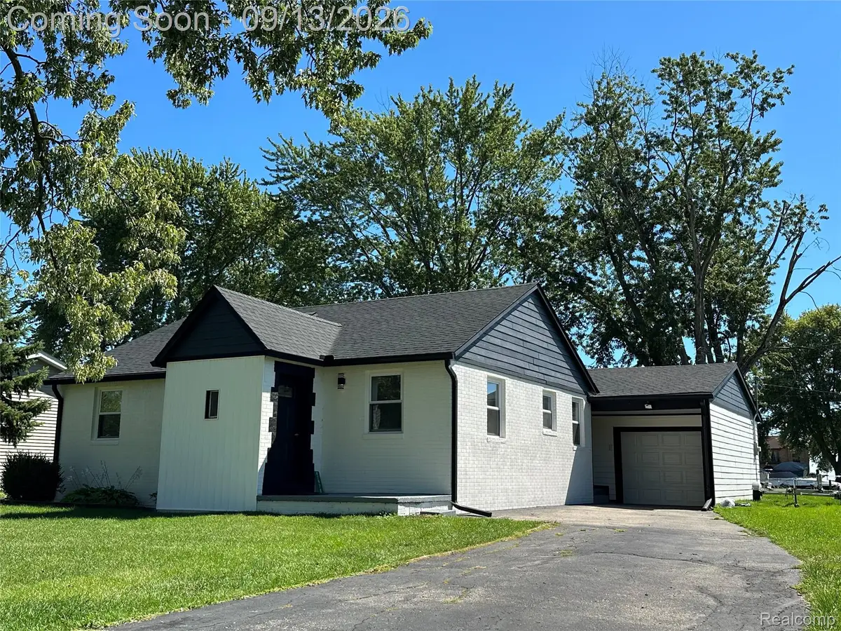 47978 Jefferson Avenue, Chesterfield, MI 48047 - #1
