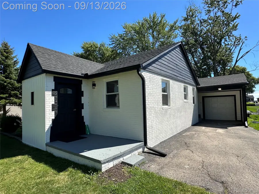 47978 Jefferson Avenue, Chesterfield, MI 48047 - #3